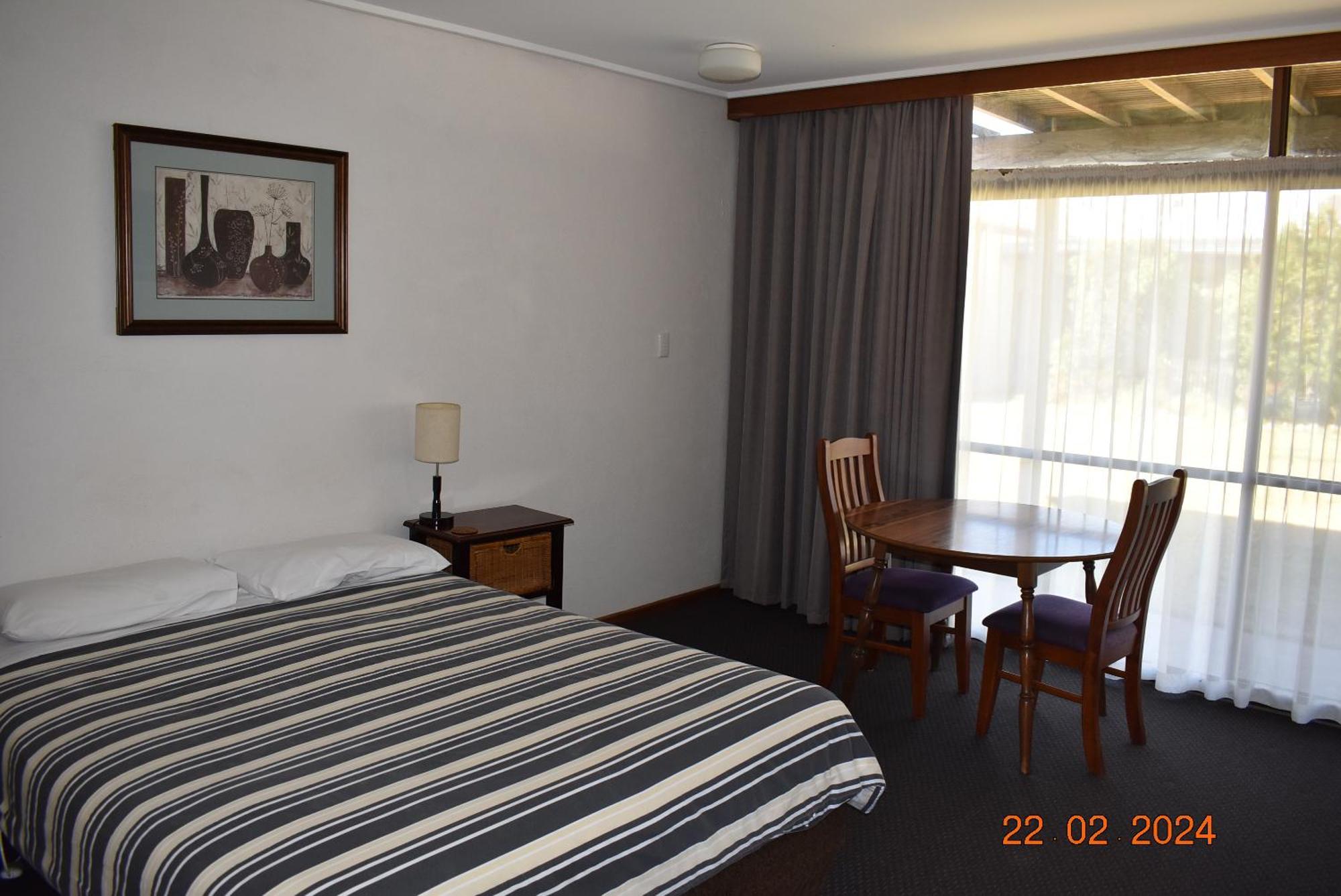 Coonawarra Motor Lodge Penola Exterior photo